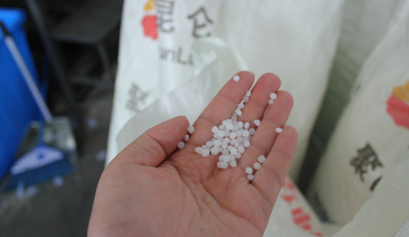 原材料價(jià)格下跌，塑料托盤價(jià)格下降如箭在弦！